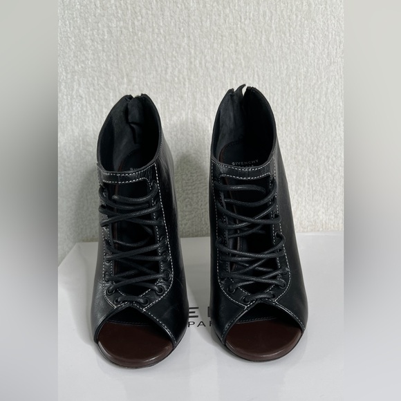 Givenchy Lace-up Booties in black size 38 - Picture 5 of 10